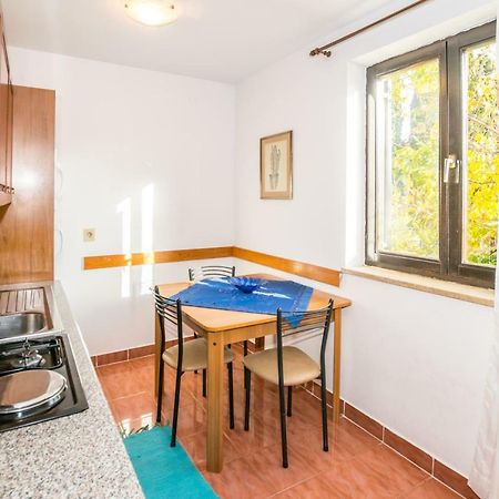 Apartments Mirjana Pula Zewnętrze zdjęcie
