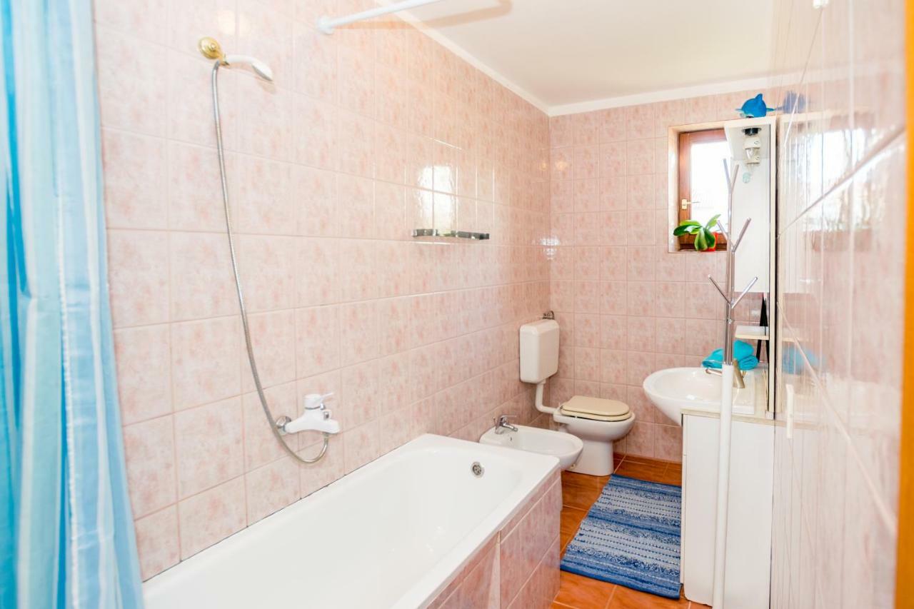 Apartments Mirjana Pula Zewnętrze zdjęcie